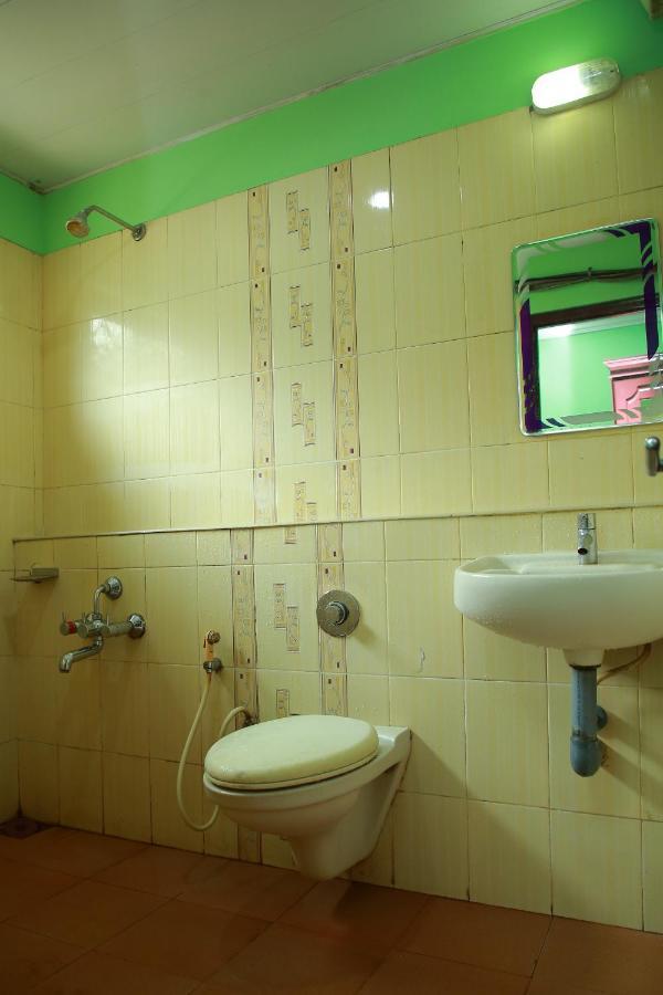 Kalathil Tourist Home Kunnamkulam 외부 사진