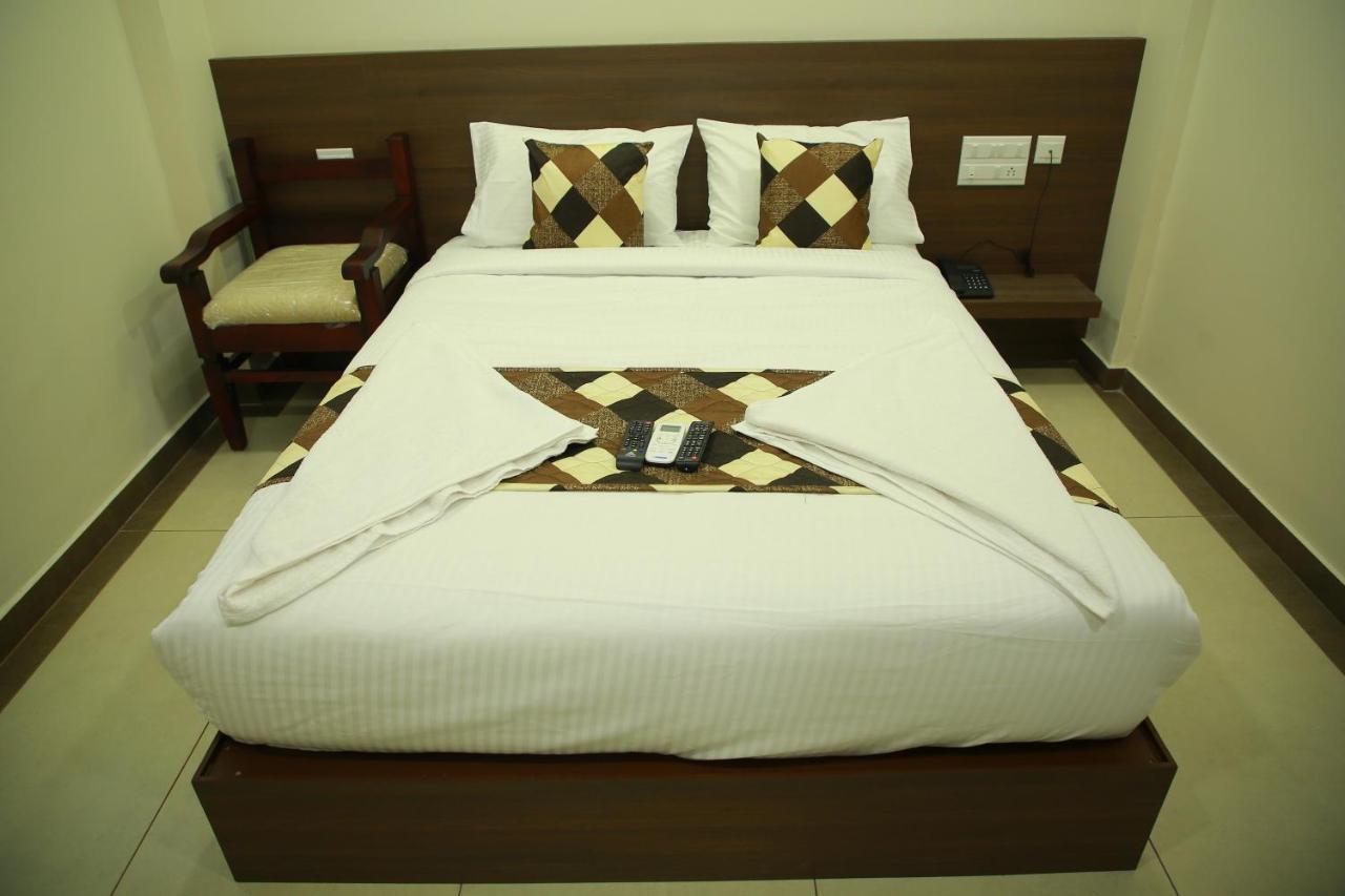 Kalathil Tourist Home Kunnamkulam 외부 사진